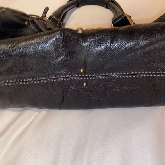 Gorgeous Chloe Paddington Medium sized, Black with Gold lock & key - Picture 7 of 11